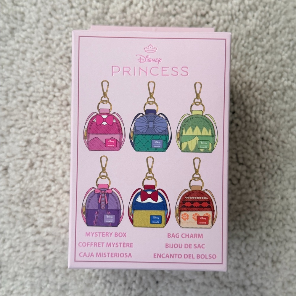 Loungefly Disney Princess Mystery Mini Bag Charm Collection - Tiana - Picture 7 of 8